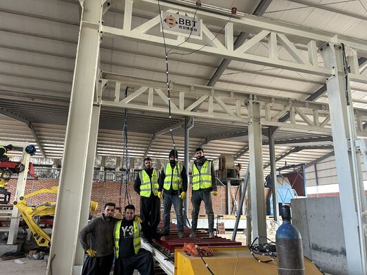 Полностью автоматическая система разгрузки и упаковки кирпича без поддонов для линий по производству глиняного кирпича